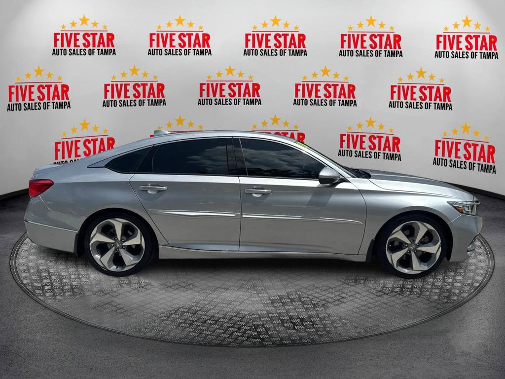 Used 2018 Honda Accord Touring image 8