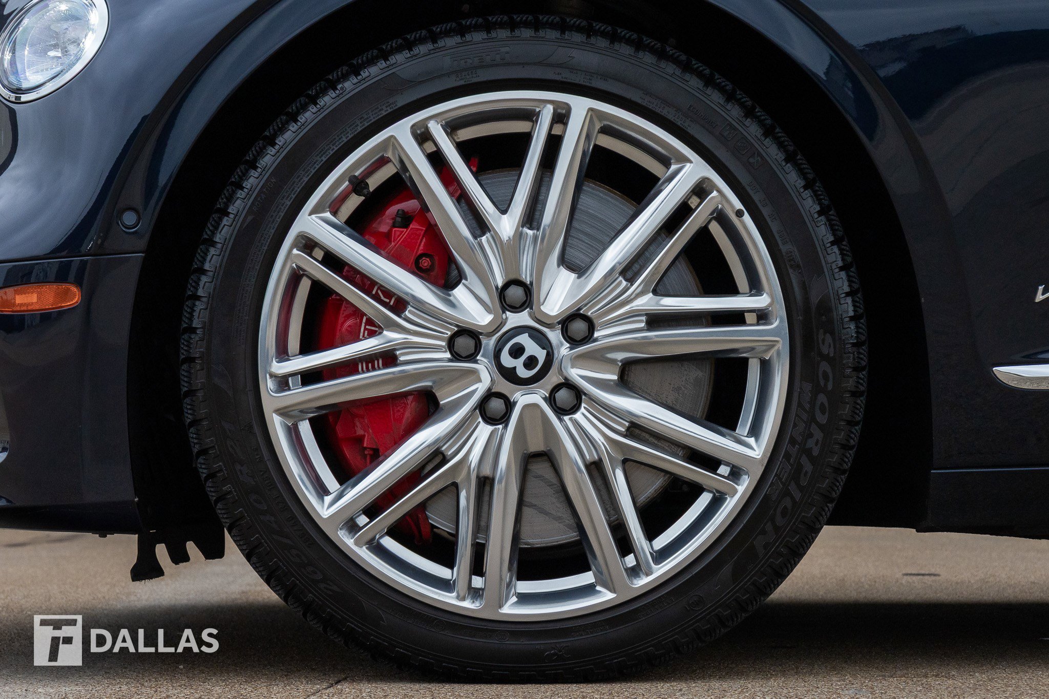 Used 2022 Bentley Flying Spur V8 image 9