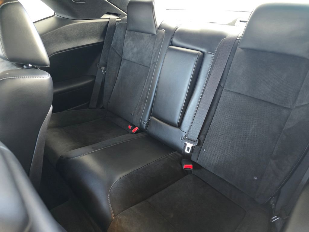 Used 2015 Dodge Challenger R/T Plus image 13