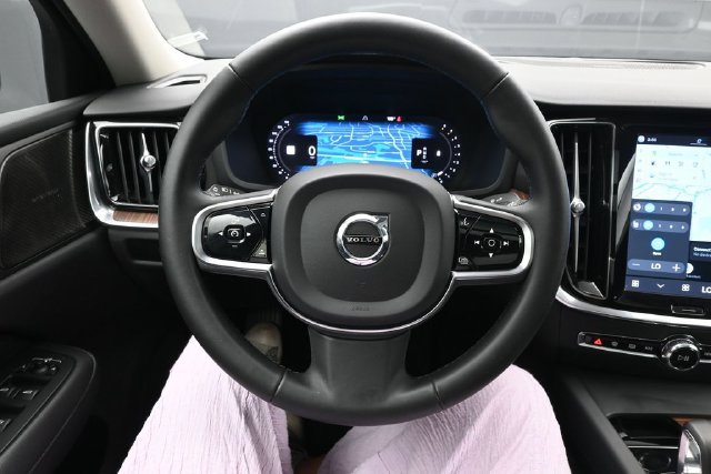 Used 2024 Volvo S60 B5 Plus w/ Climate Package FWD image 23