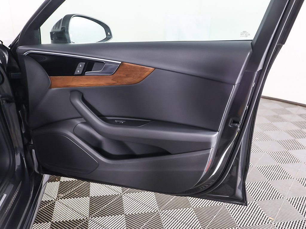 Used 2023 Audi A4 2.0T Premium image 24