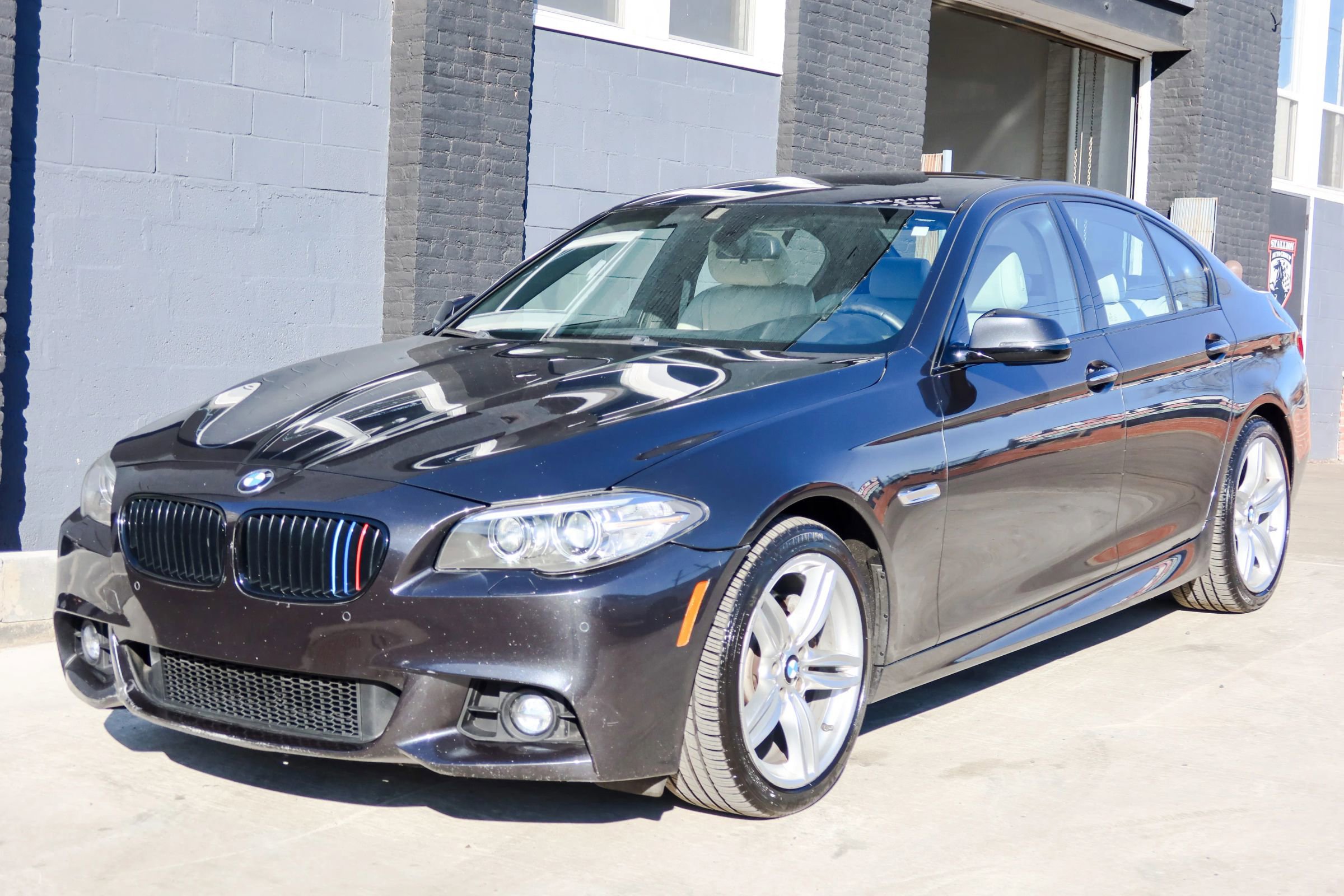 Used 2015 BMW 535i xDrive Sedan AWD/4WD image 3