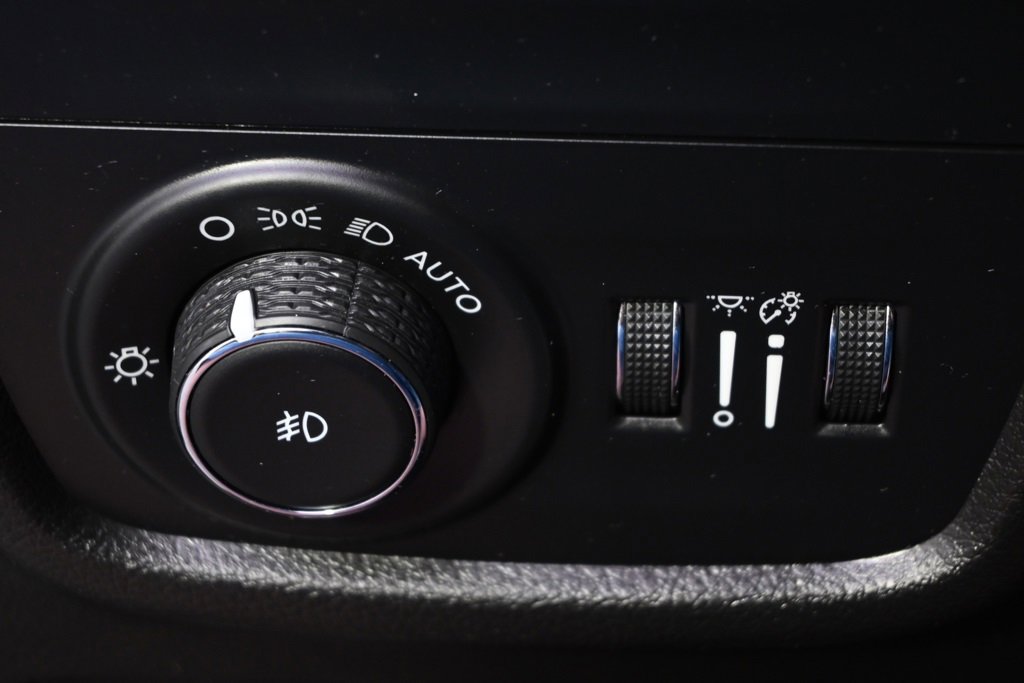 Used 2022 Jeep Grand Cherokee L Limited image 26