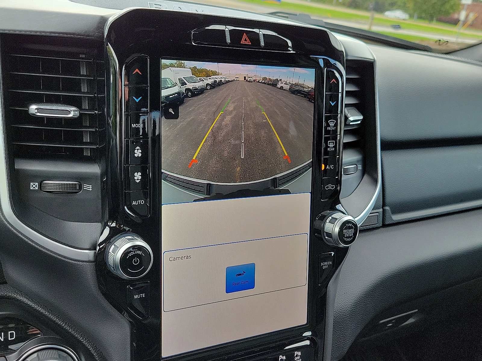 Used 2022 RAM 1500 Big Horn image 25