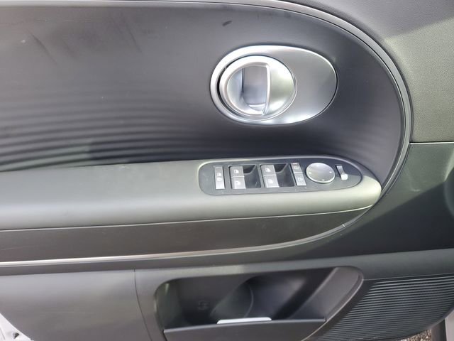 New 2026 Hyundai Ioniq 9 SE image 18