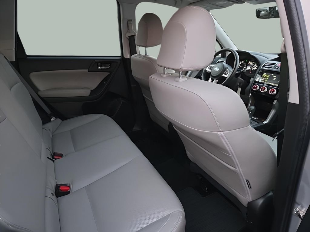 Used 2018 Subaru Forester 2.5i Limited w/ Popular Package #3B image 18