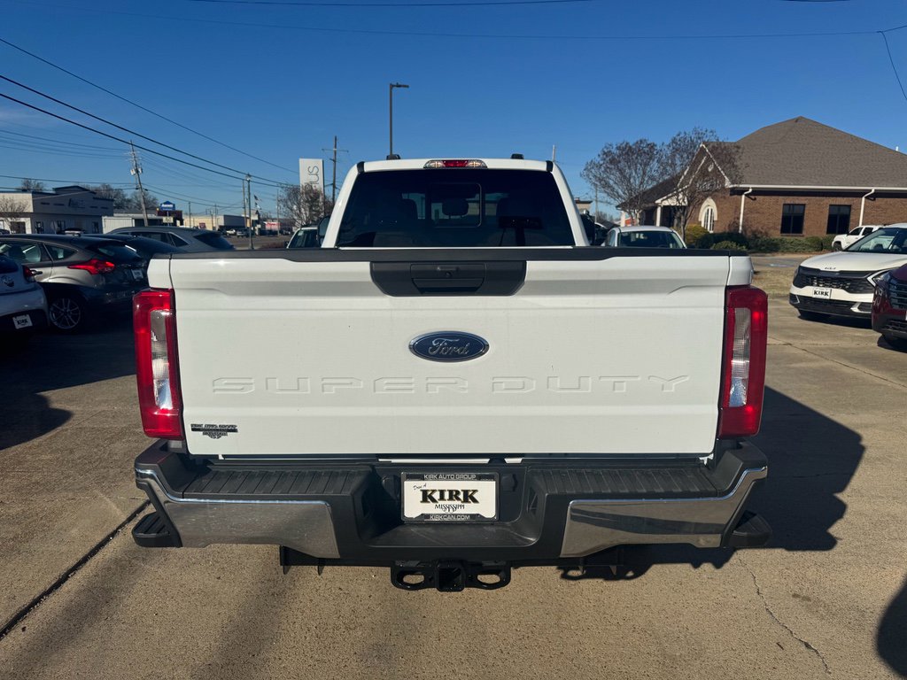 Used 2025 Ford F250 XL w/ XL Driver Assist Package image 4