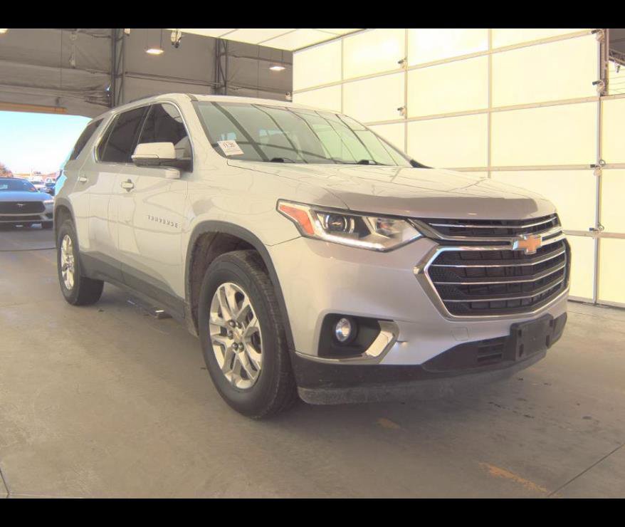Used 2021 Chevrolet Traverse LT image 1