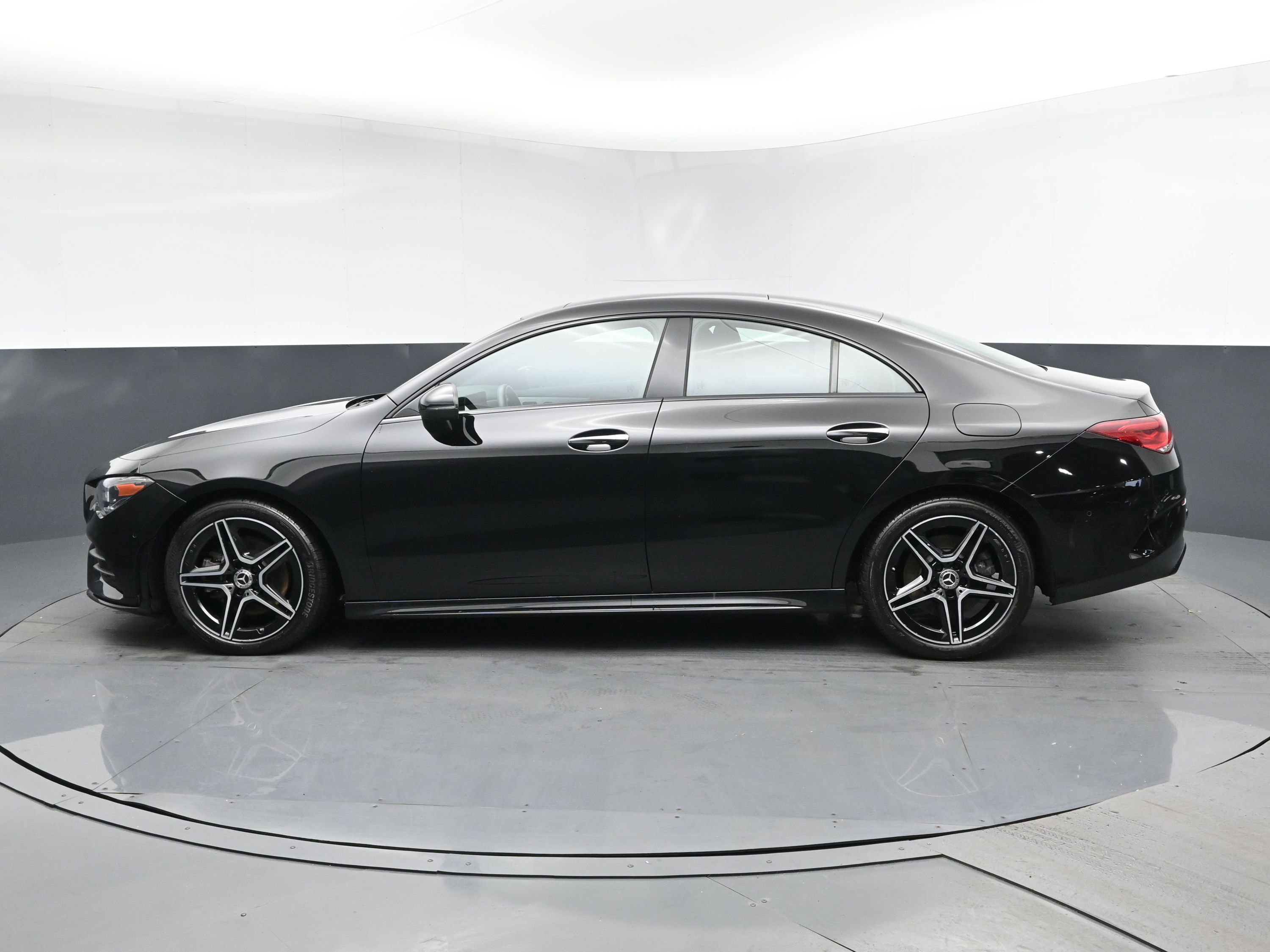 Used 2023 Mercedes-Benz CLA 250 4MATIC image 4