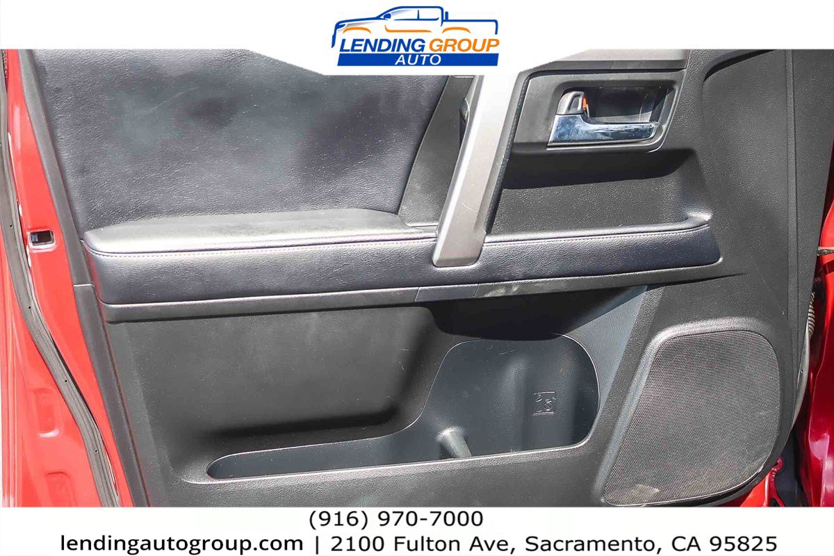 Used 2019 Toyota 4Runner SR5 image 18