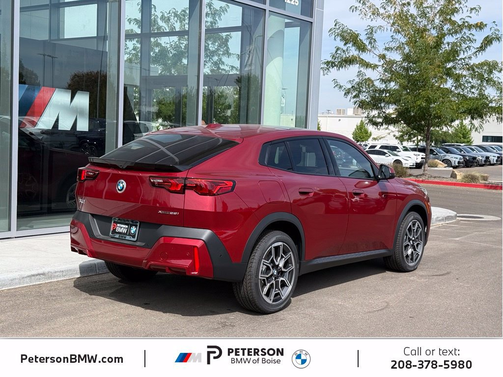 New 2026 BMW X2 xDrive28i w/ Technology Package AWD/4WD image 5