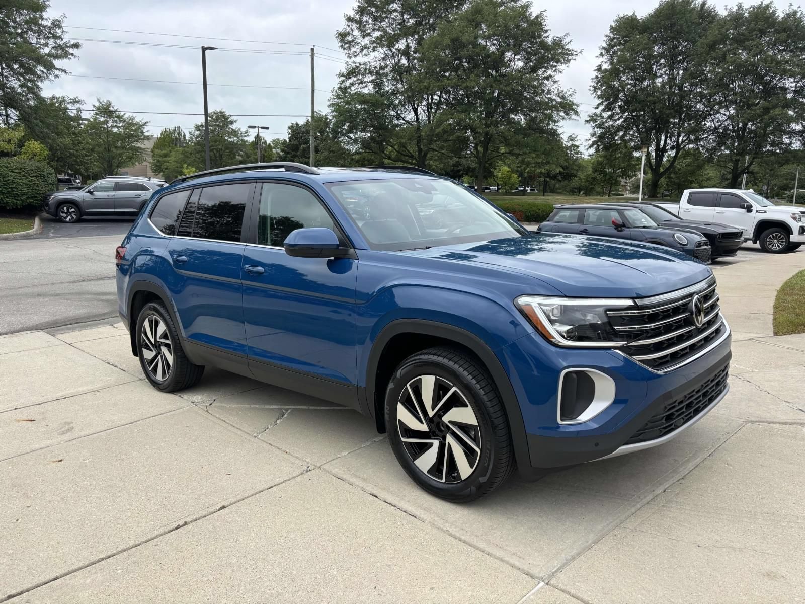 New 2026 Volkswagen Atlas SE