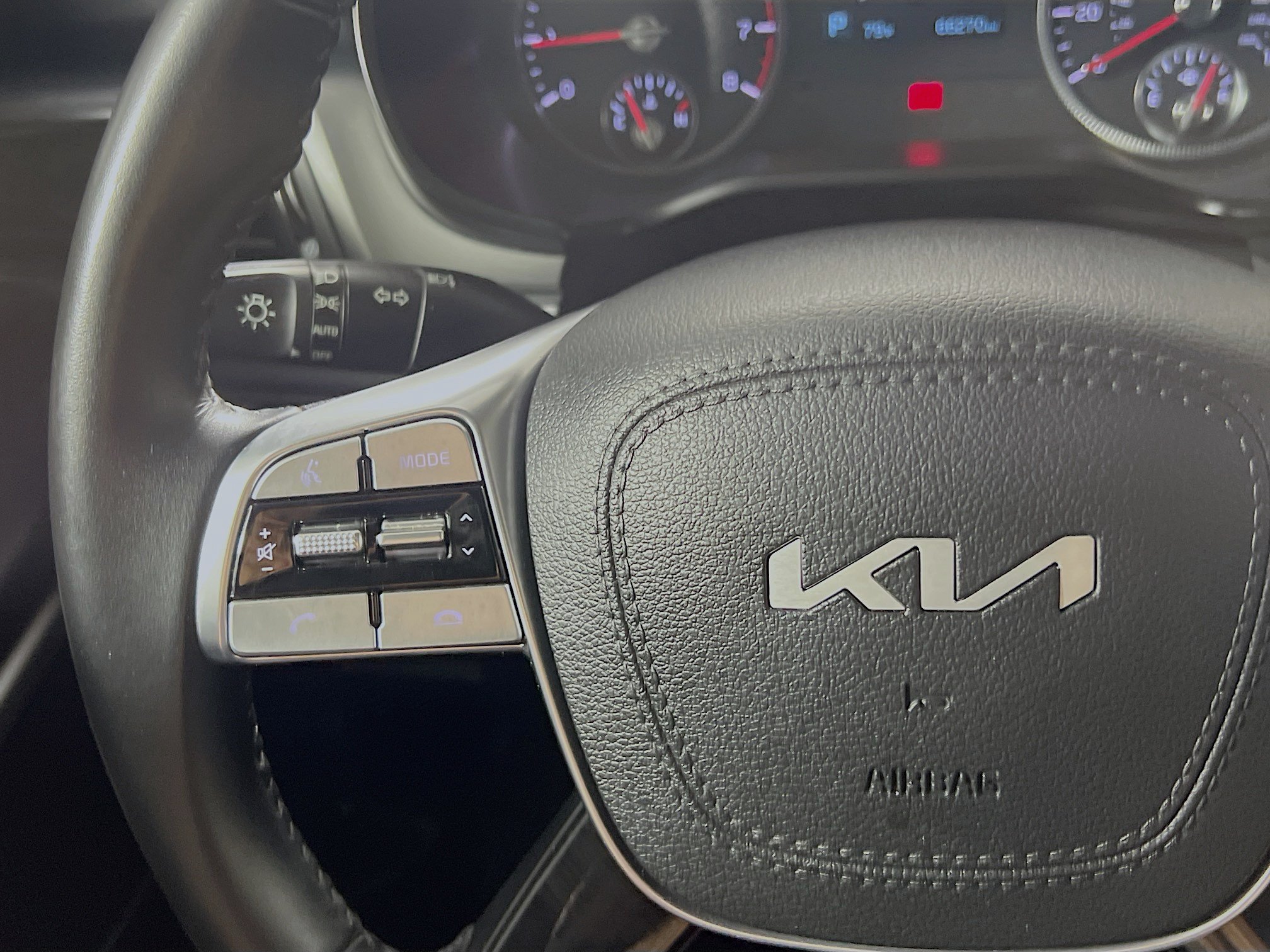 Used 2022 Kia Telluride S AWD/4WD image 19