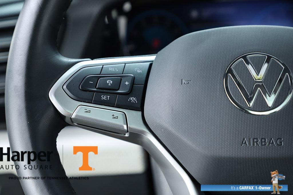 Used 2025 Volkswagen Atlas Cross Sport SEL Premium R-Line image 60