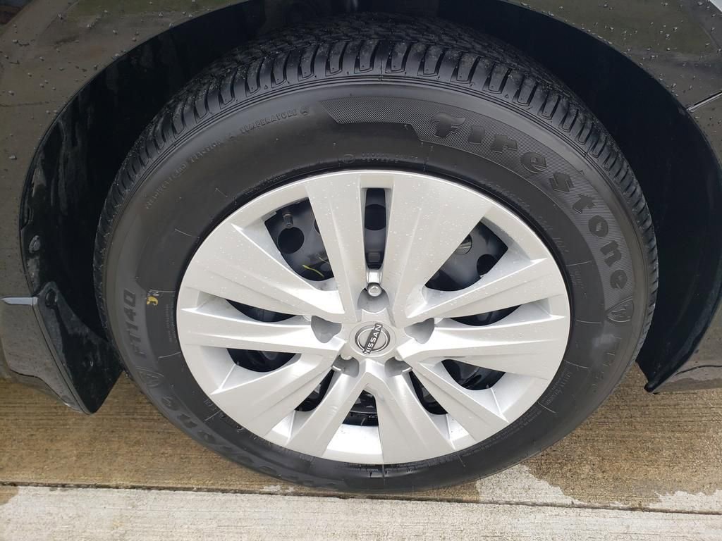 Certified 2025 Nissan Sentra S FWD image 45