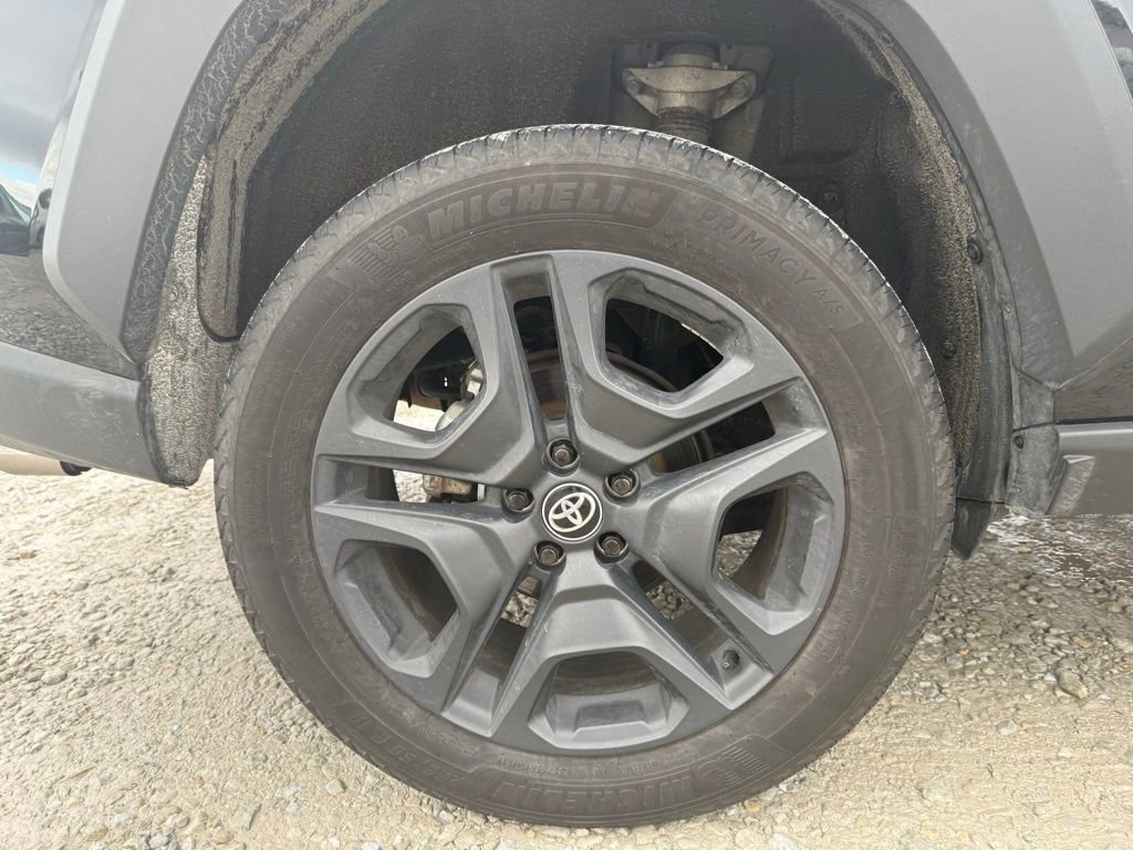 Used 2024 Toyota RAV4 Adventure image 16