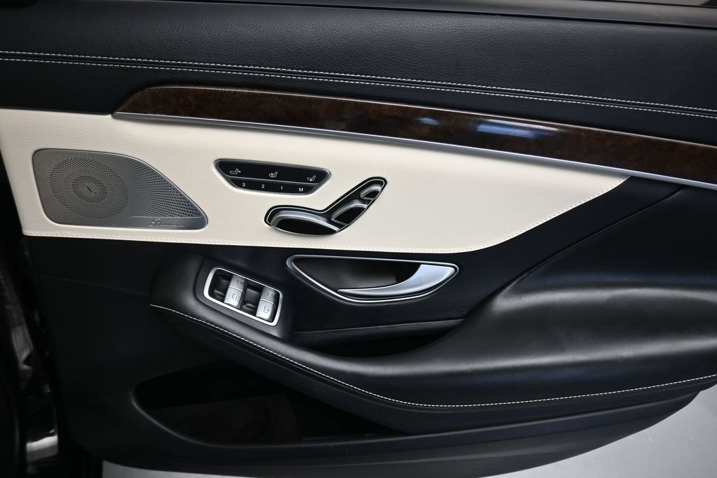 Used 2020 Mercedes-Benz S 450 4MATIC Sedan w/ Premium Package image 40
