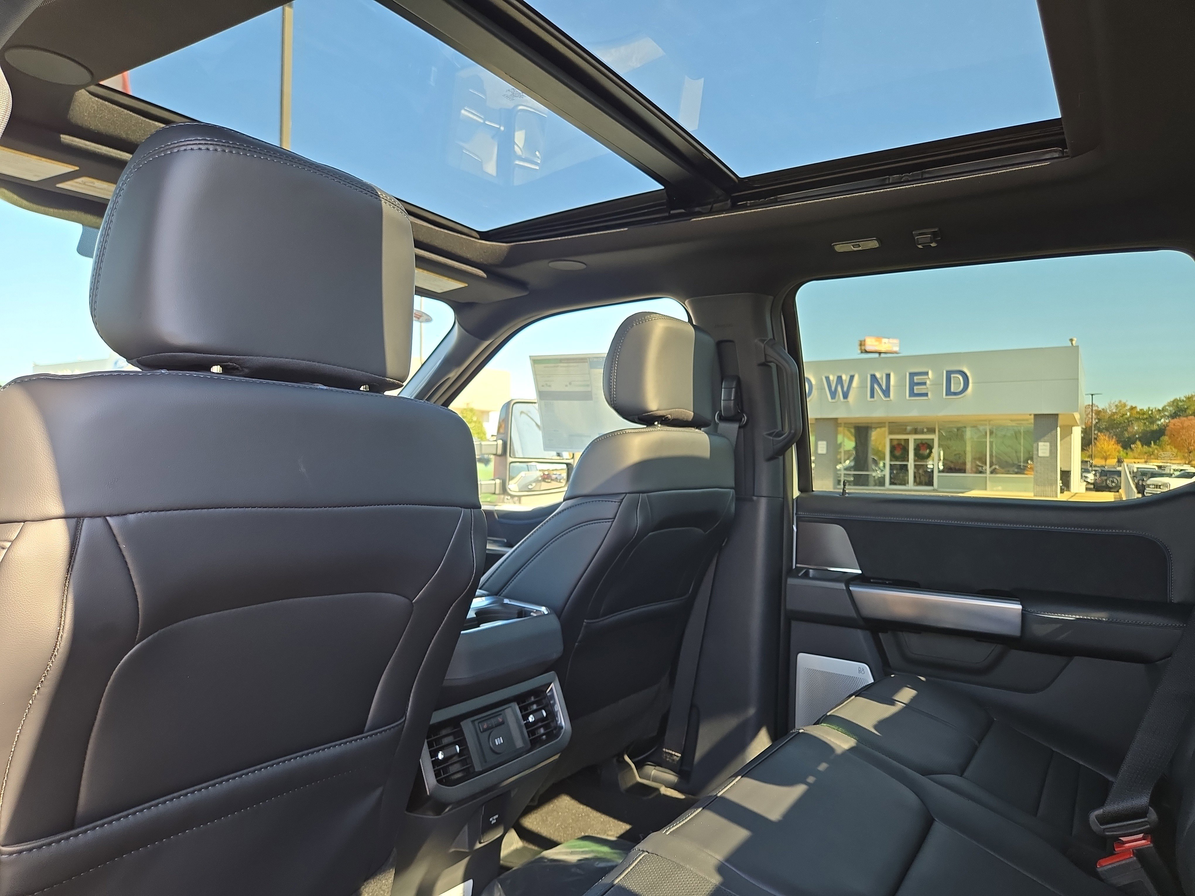 New 2026 Ford F250 Platinum image 16