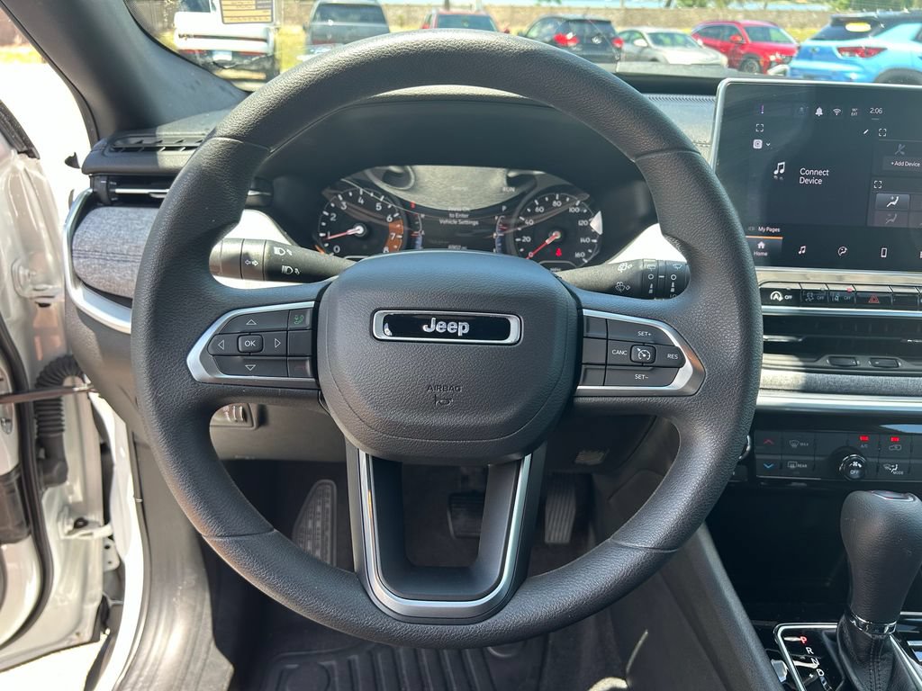 Used 2024 Jeep Compass Sport w/ Mopar Graphics Package AWD/4WD image 31