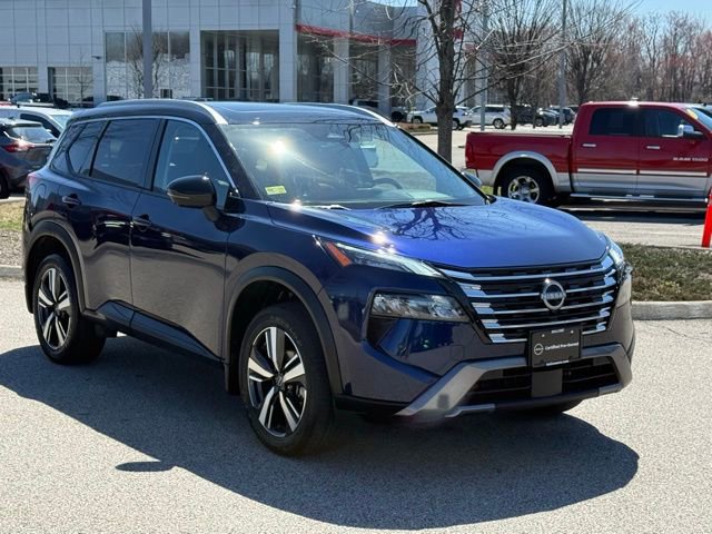 Certified 2024 Nissan Rogue SL w/ SL Premium Package image 3