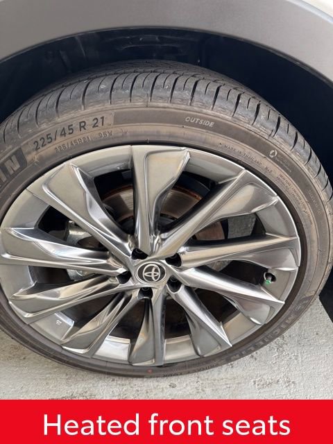 Used 2026 Toyota Crown Limited w/ Advanced Technology Package image 28