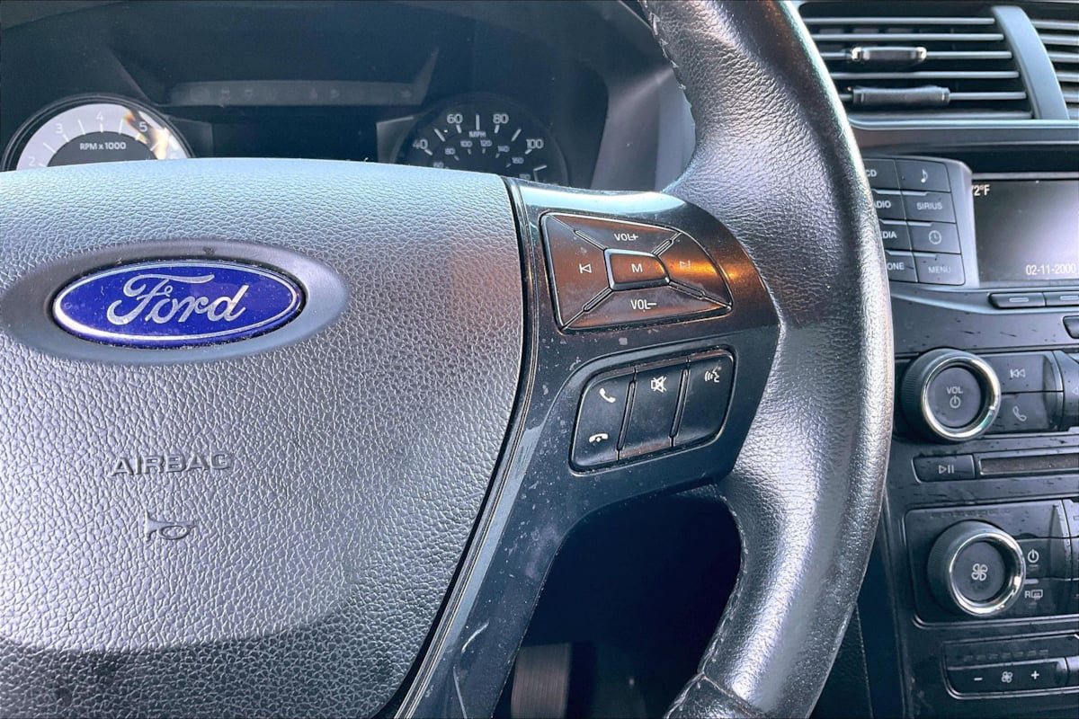 Used 2016 Ford Explorer XLT FWD image 19