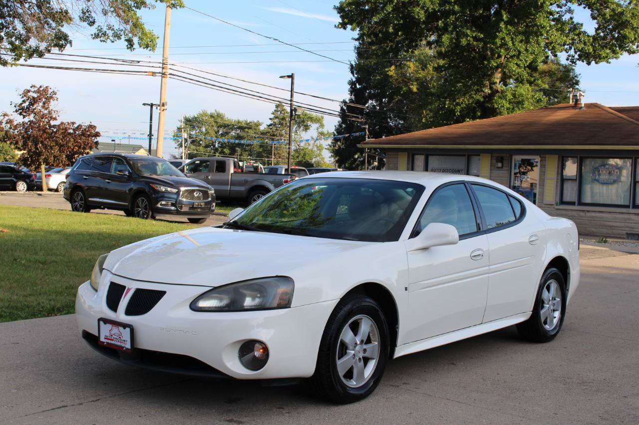 Used 2008 Pontiac Grand Prix w/ Preferred Package FWD image 5