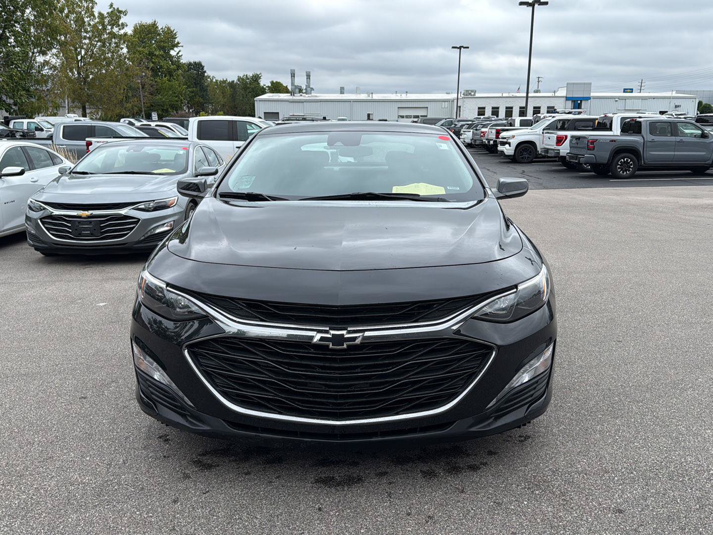 Used 2024 Chevrolet Malibu LT w/ Midnight Edition FWD image 8