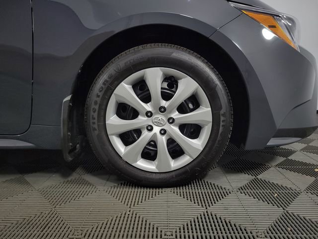 Used 2025 Toyota Corolla LE image 11