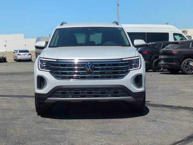 Used 2026 Volkswagen Atlas SE FWD image 3