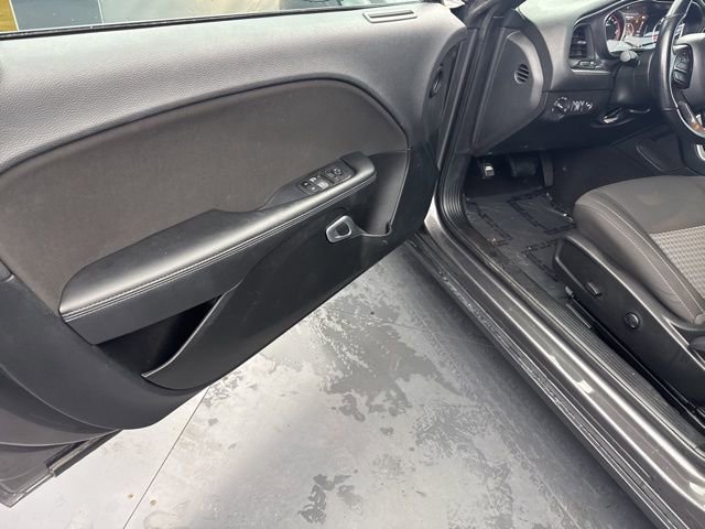 Used 2022 Dodge Challenger GT image 29