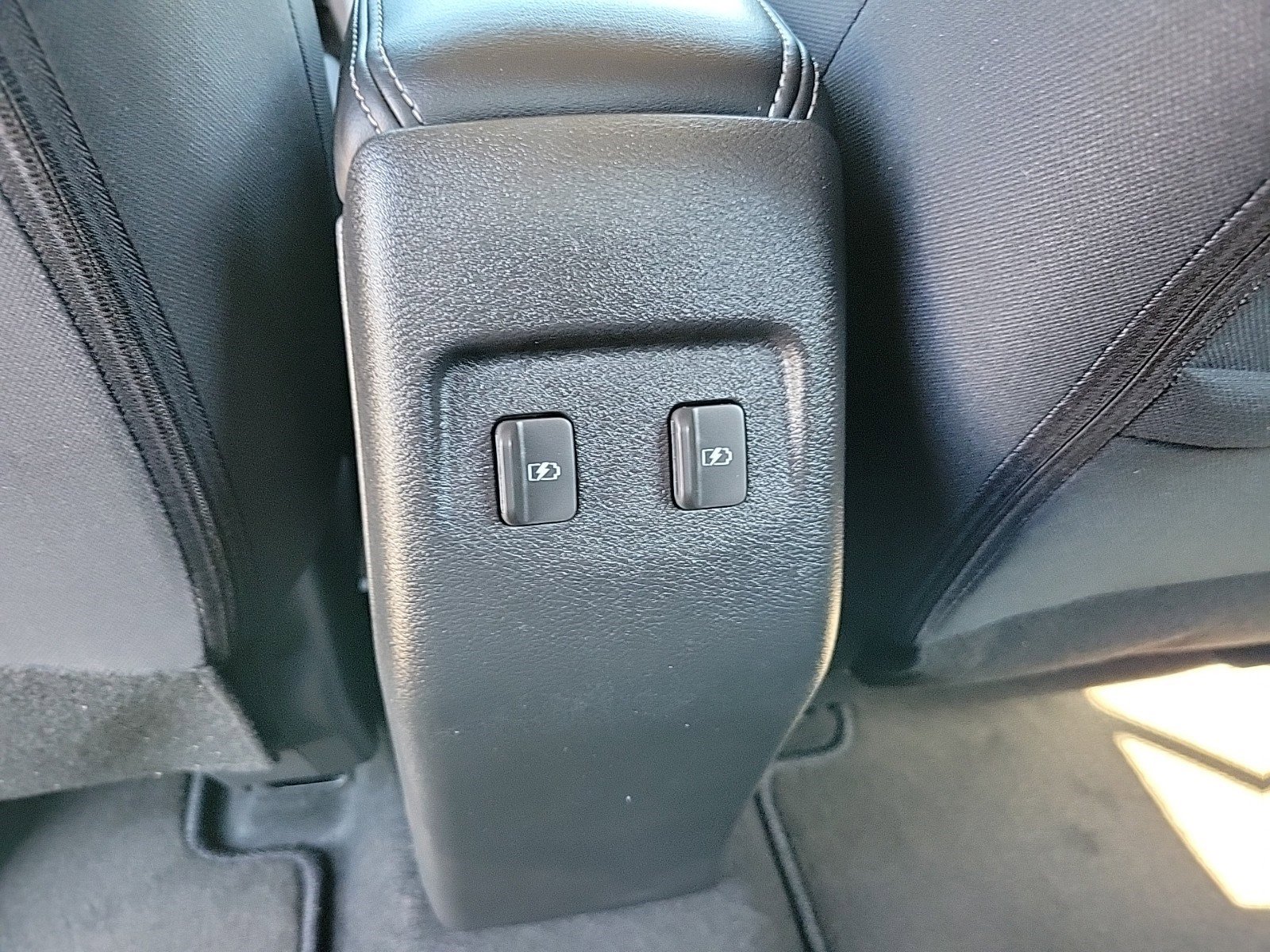 New 2024 Nissan Kicks SV w/ Interior Electronics Package image 17