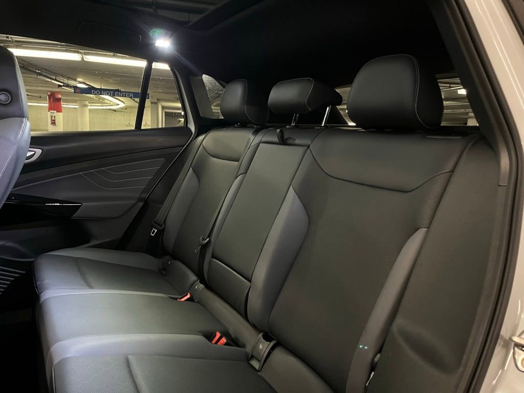 Used 2023 Volkswagen ID.4 Pro S image 22