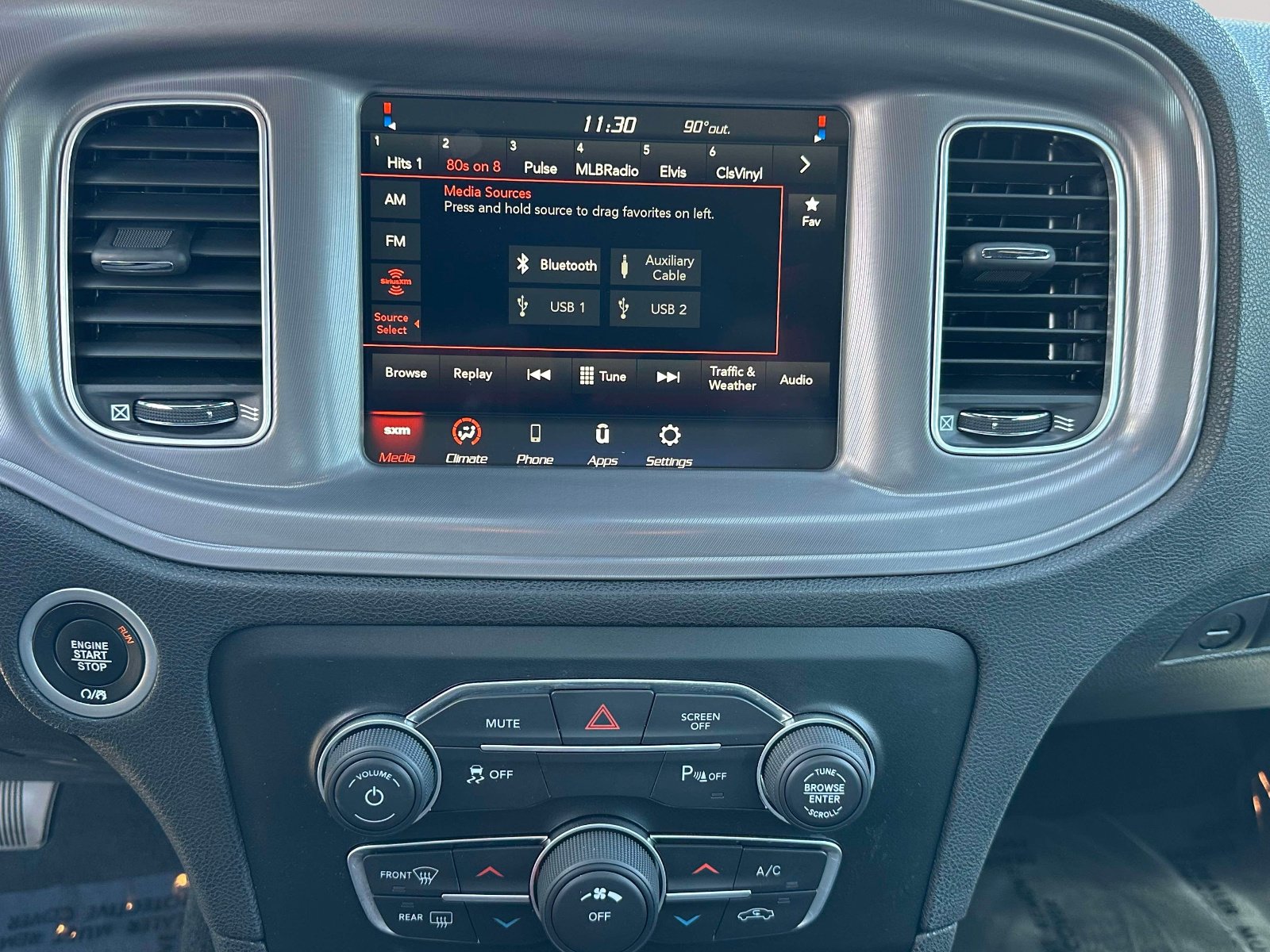 Used 2023 Dodge Charger SXT RWD image 9