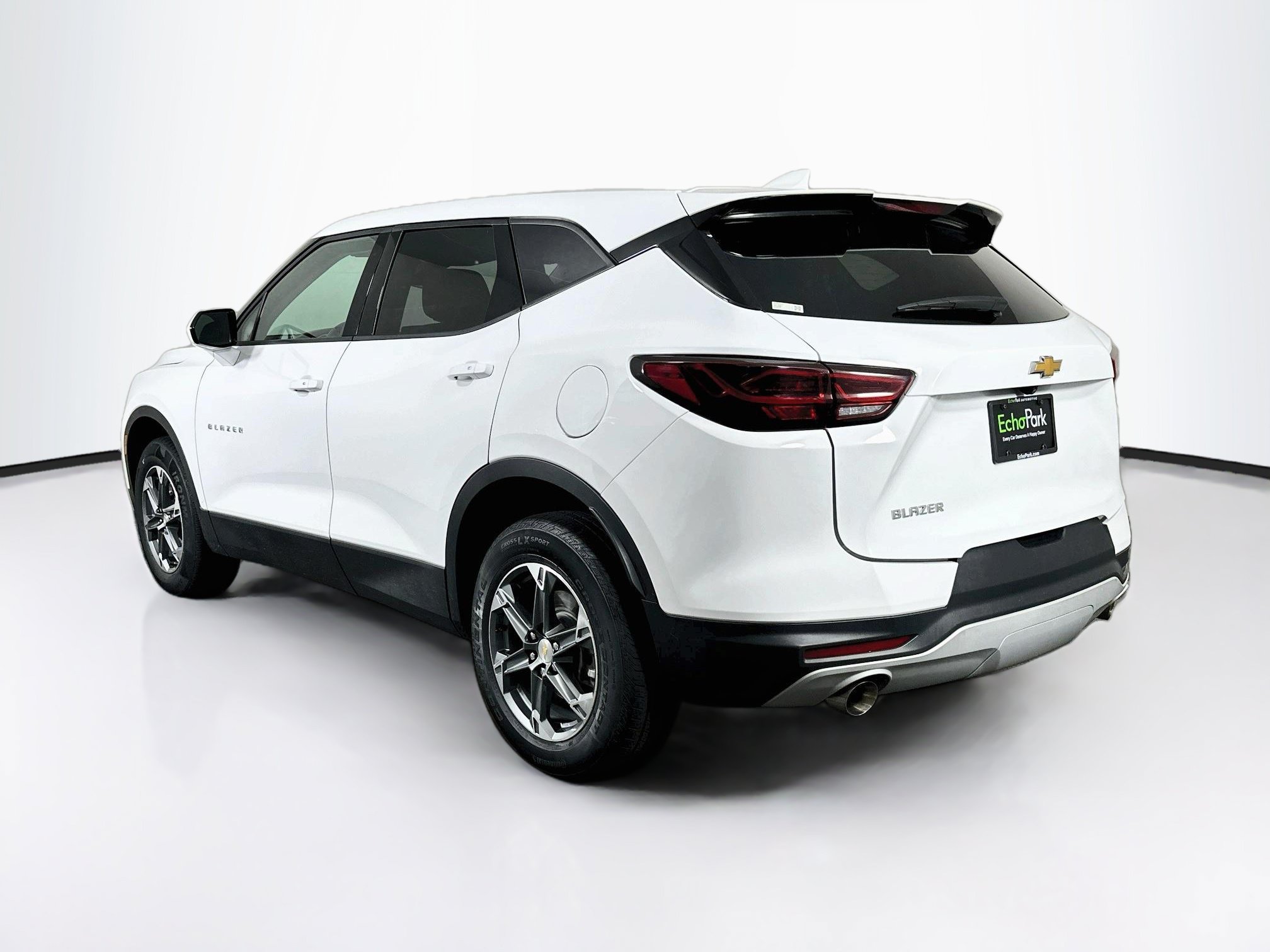 Used 2025 Chevrolet Blazer LT FWD image 5