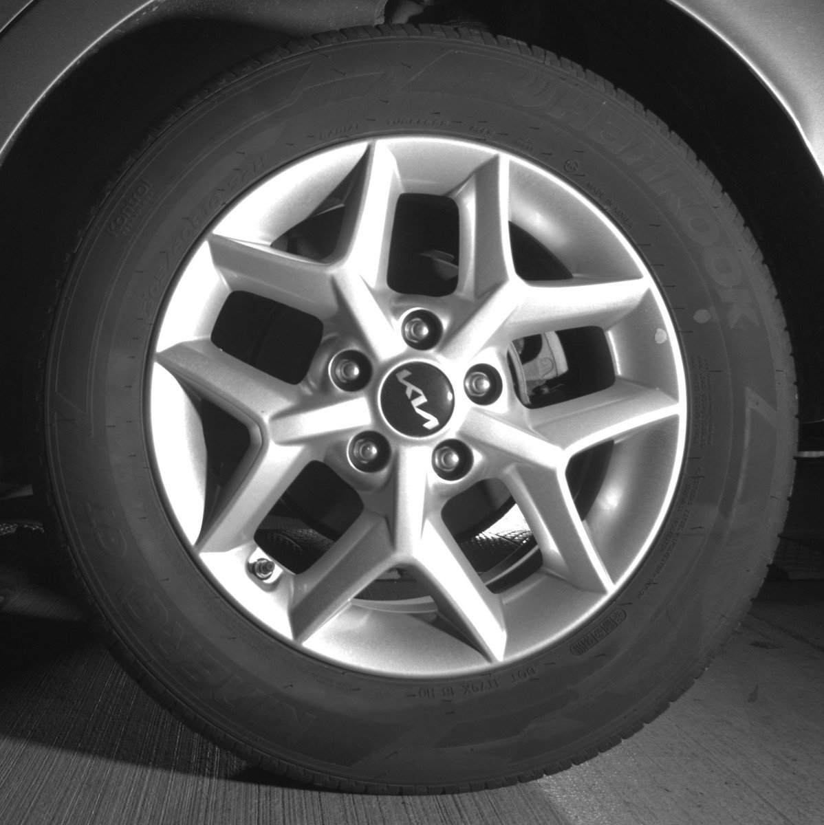 Used 2025 Kia Soul LX w/ LX Technology Package FWD image 14