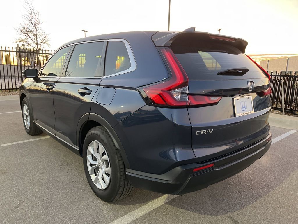 Used 2023 Honda CR-V LX image 6