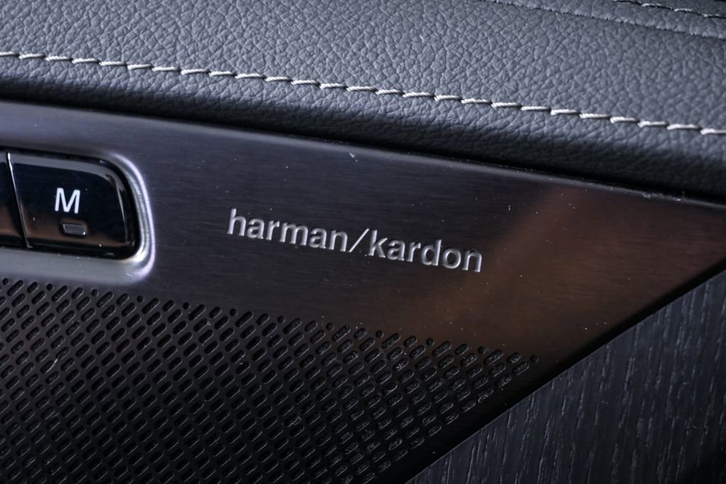 Certified 2024 Volvo XC90 T8 Ultimate AWD/4WD image 9