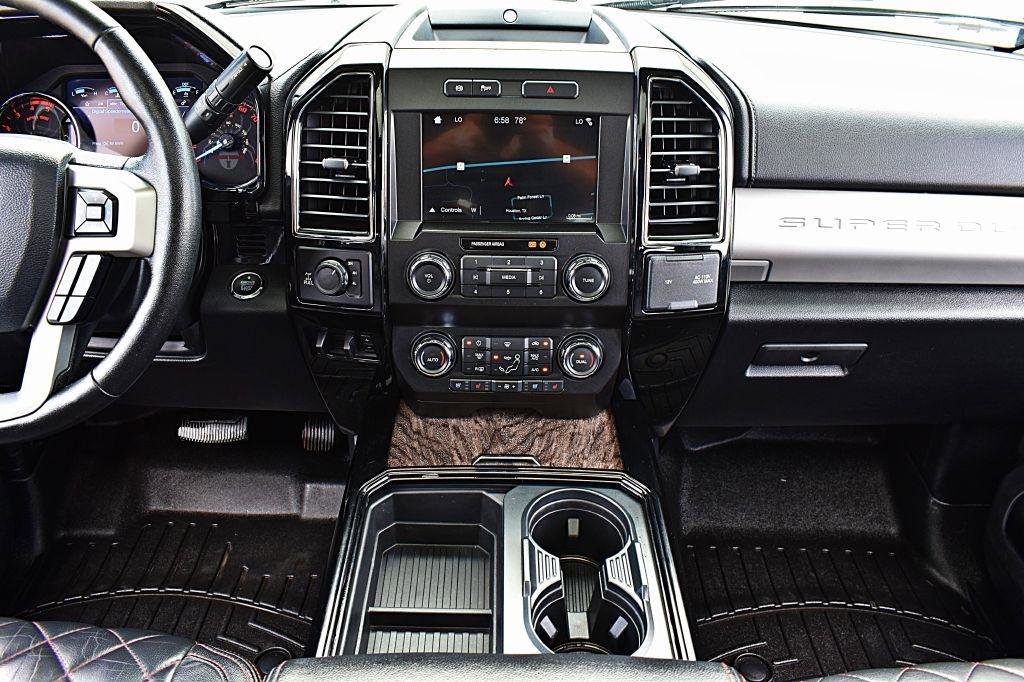 Used 2019 Ford F250 Lariat w/ Lariat Ultimate Package AWD/4WD image 30