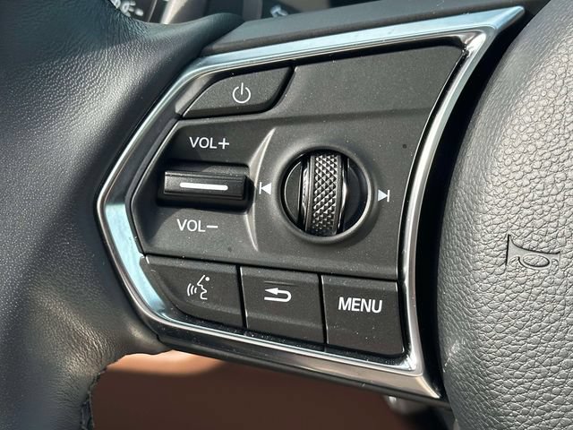 Certified 2026 Acura MDX w/ Technology Package FWD image 32