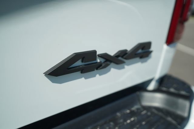 New 2026 RAM 2500 Laramie AWD/4WD image 43
