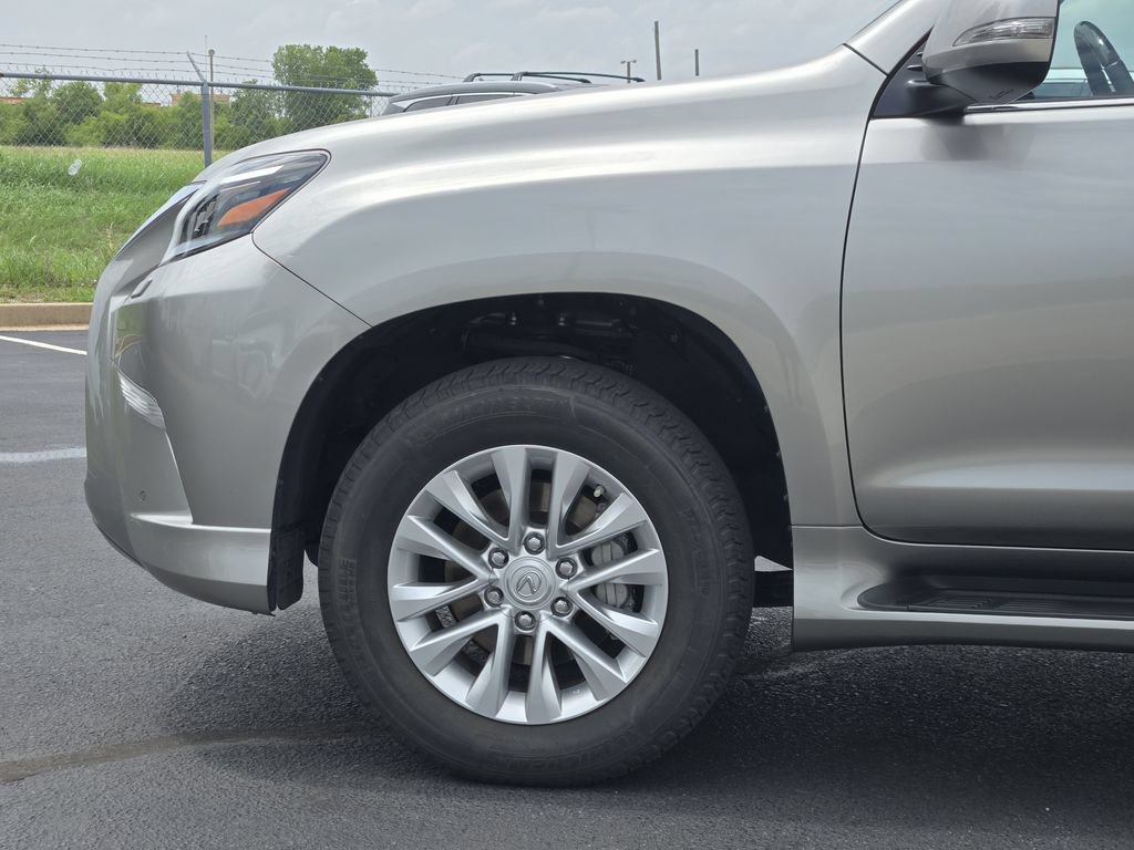 Certified 2023 Lexus GX 460 Premium w/ Premium Plus Package AWD/4WD image 8