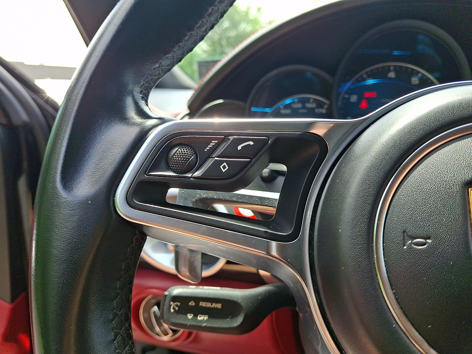 Used 2018 Porsche Cayenne Platinum Edition AWD/4WD image 21
