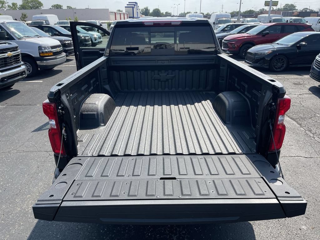 New 2026 Chevrolet Silverado 1500 High Country w/ Midnight Edition AWD/4WD image 22