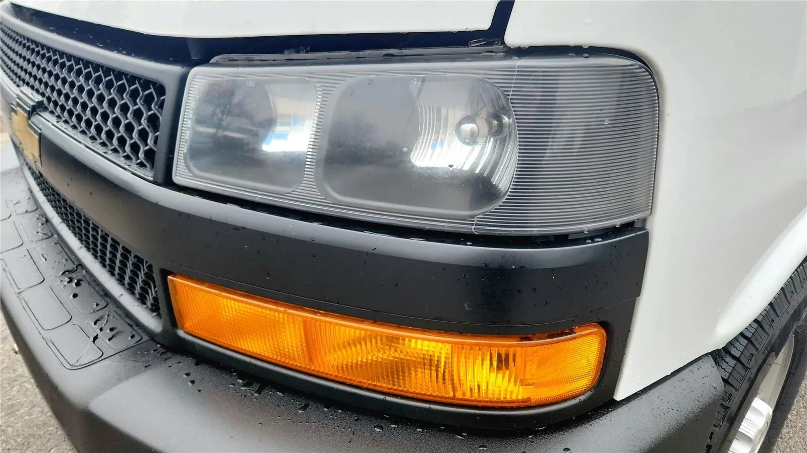 Used 2021 Chevrolet Express 2500 Extended w/ Driver Convenience Package image 3