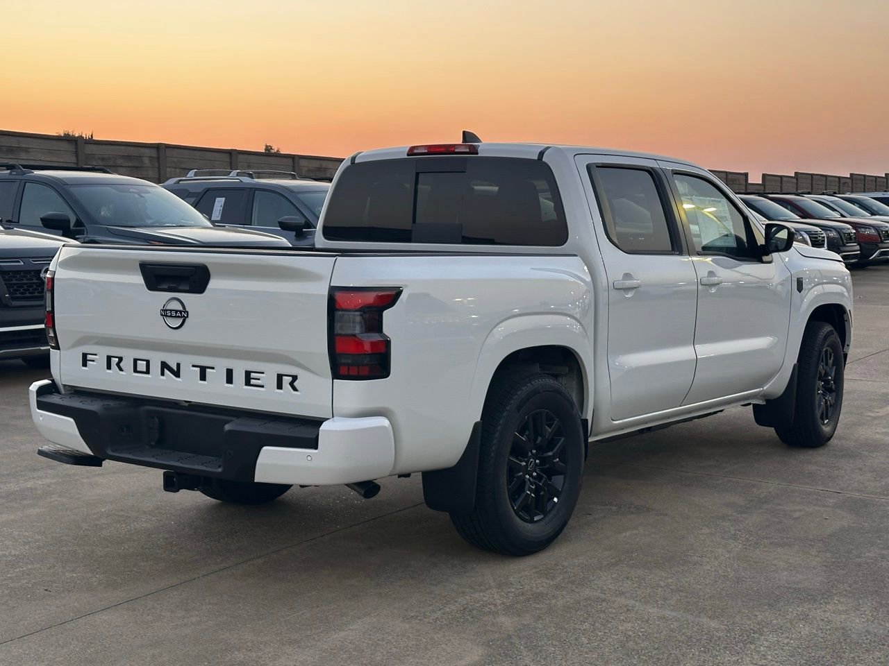 New 2026 Nissan Frontier SV w/ Tow Package image 5