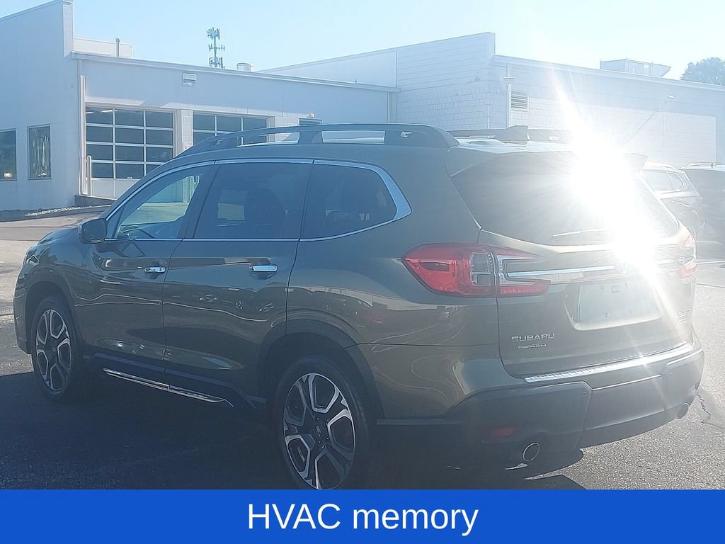 Used 2023 Subaru Ascent Touring AWD/4WD image 5
