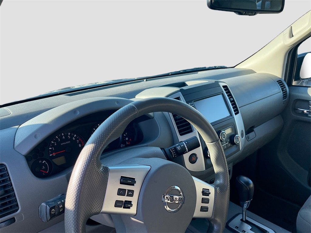 Used 2020 Nissan Frontier SV w/ Midnight Edition Floor Mats image 9