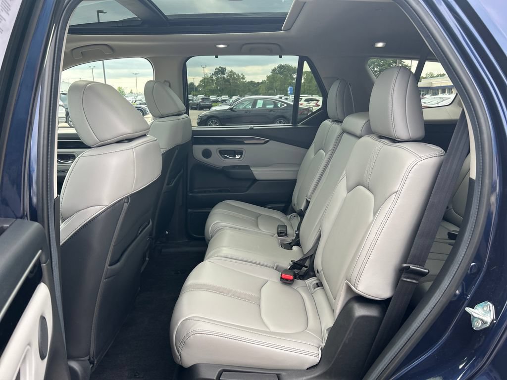 Certified 2024 Honda Pilot Touring image 15