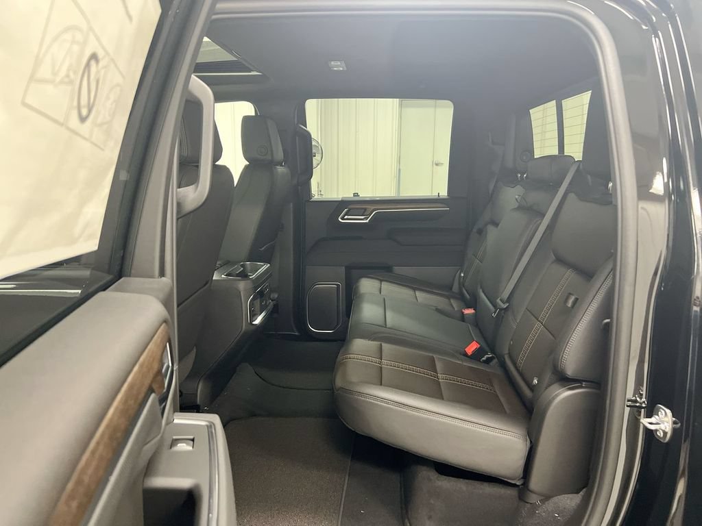 New 2026 Chevrolet Silverado 2500 High Country w/ Midnight Edition AWD/4WD image 24